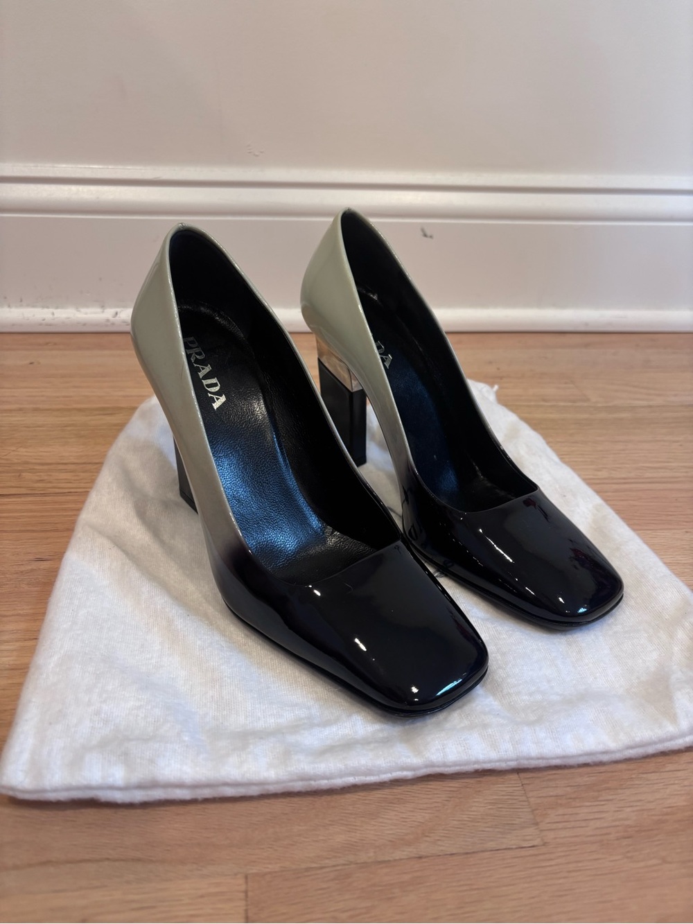 Prada two-tone patent leather pumps size 36, Brand new without box